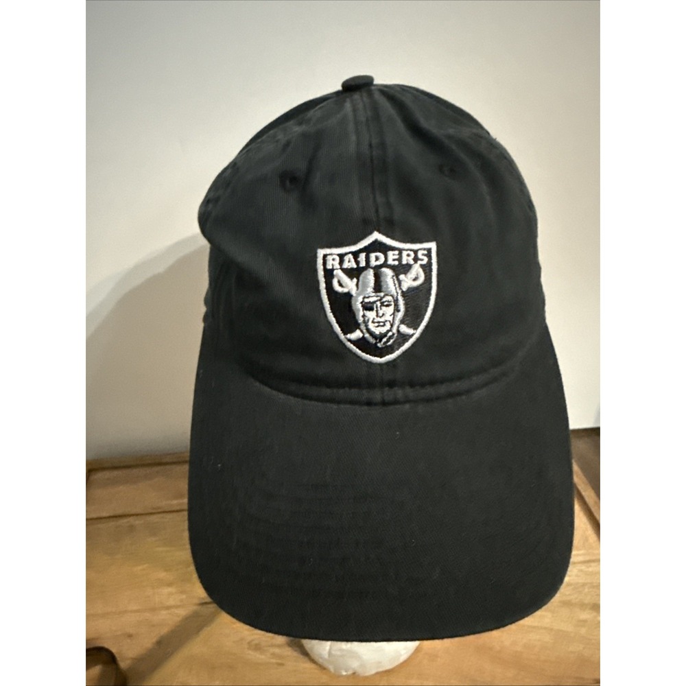 Vtg. Oakland Raiders Hat Cap Strap Back Mens One Size NFL Football Reebok
